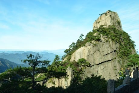 南昌到黃山高鐵3日游天天發團，登黃山天下無山